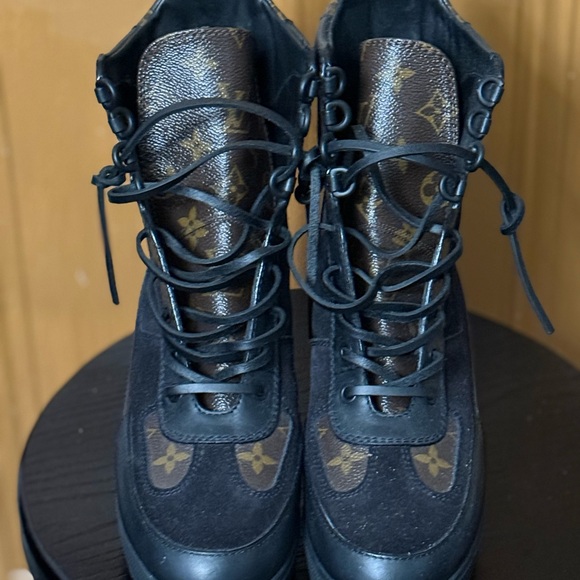 Louis Vuitton Laureate Platform Desert Boot - Picture 3 of 4